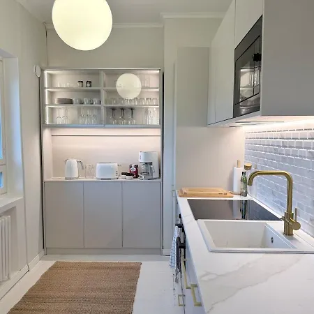 Bright And Beautiful Two-room Design Апартаменты