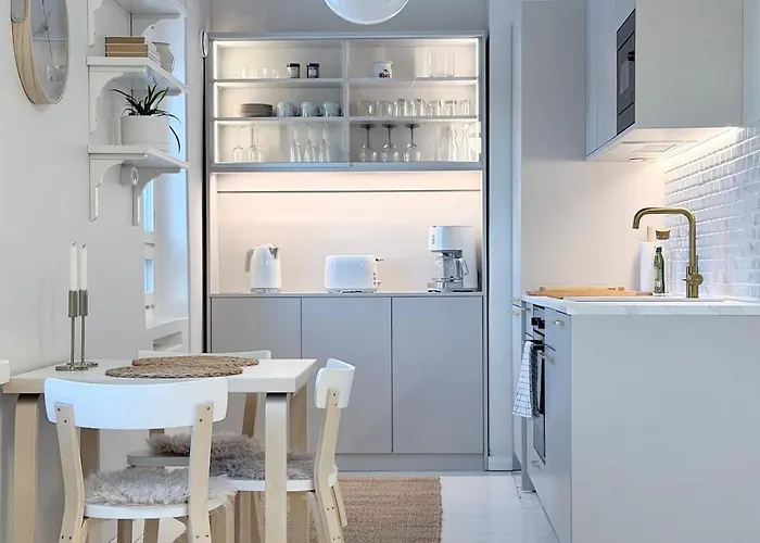 Bright And Beautiful Two-room Design 라티